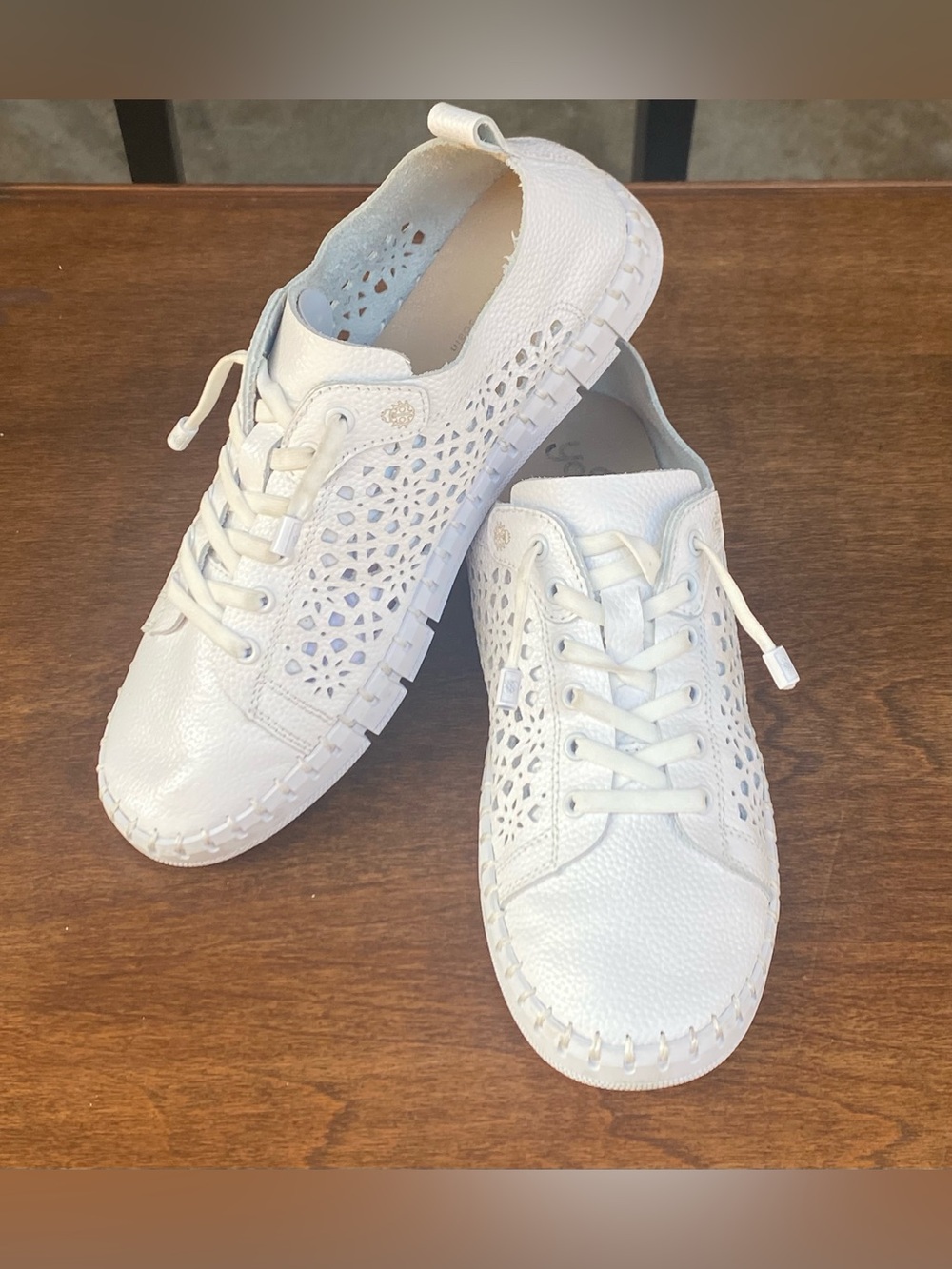 Walk on Air! Yokono Spain Leather Slip-On Comfort Shoes | US 9